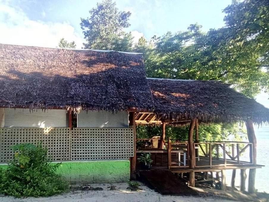 Lonnoc Beach Lodge Hog Harbour 外观 照片